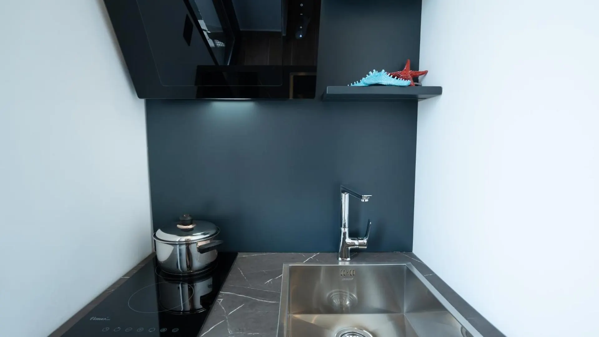 Szálloda Azure Sea View Apartments Durrës