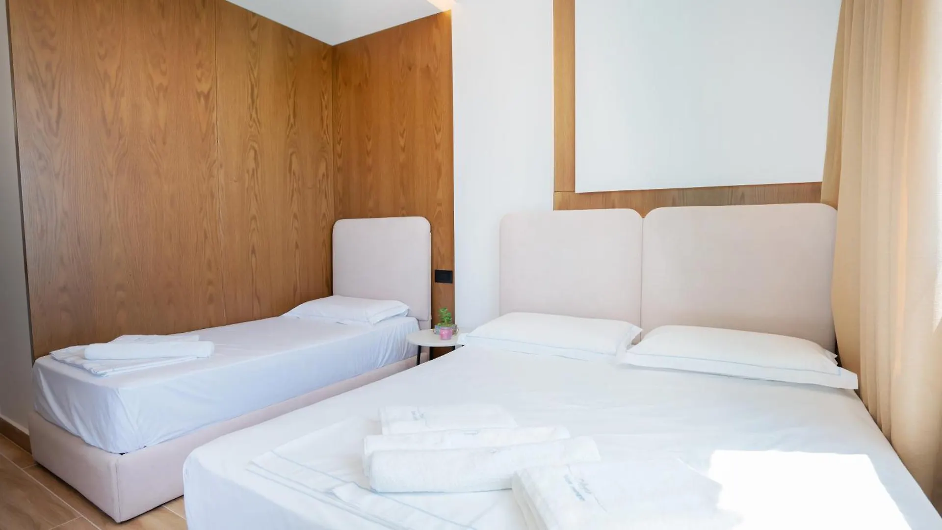 Azure Sea View Apartments Durrës