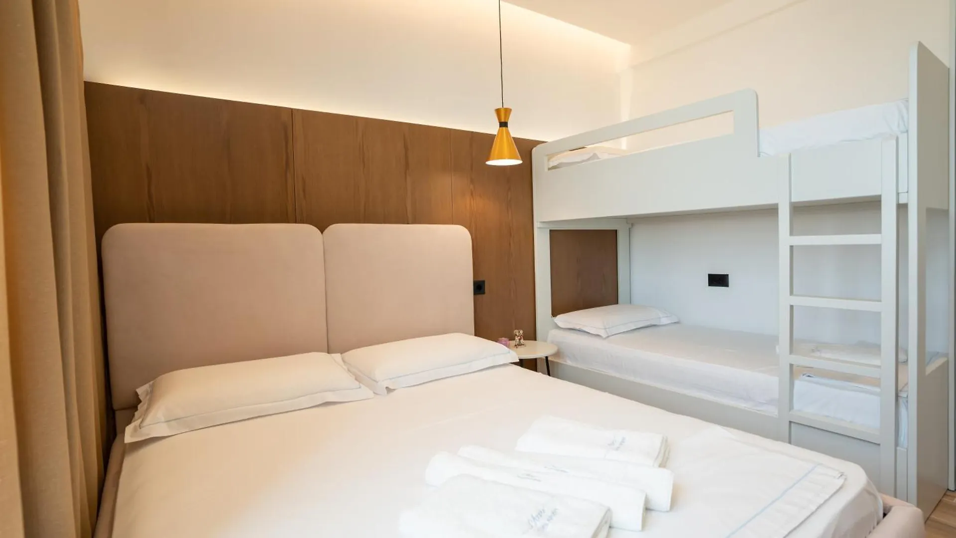 Azure Sea View Apartments Durrës Albánia