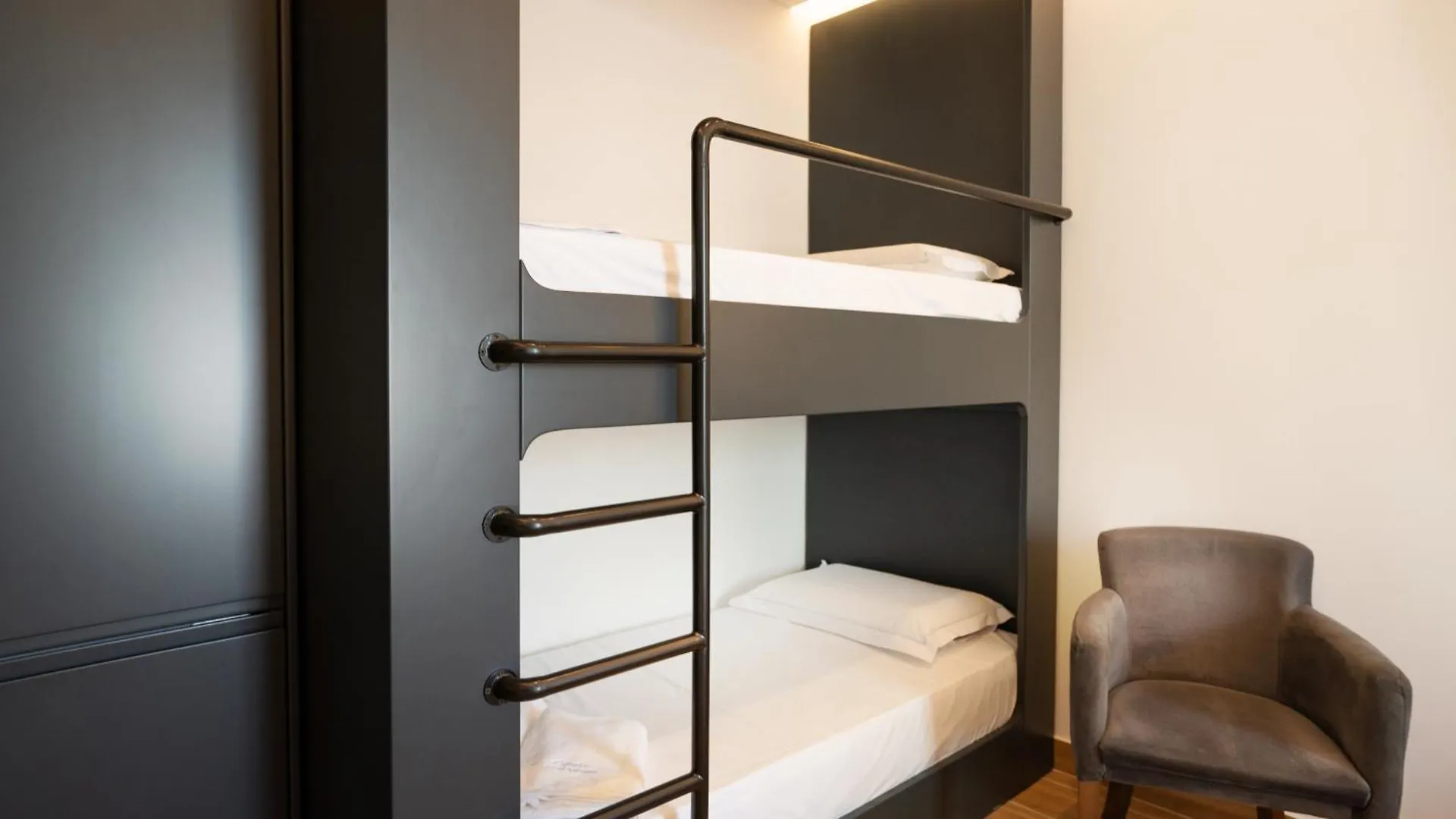 Azure Sea View Apartments Durrës Szálloda